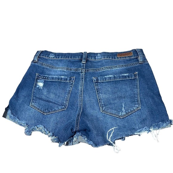 BLANKNYC Denim Slightly Distressed Blue Shorts - Picture 5 of 7